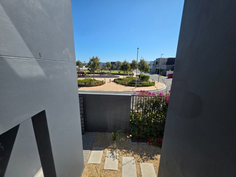 4 Bedroom Property for Sale in Sandown Western Cape